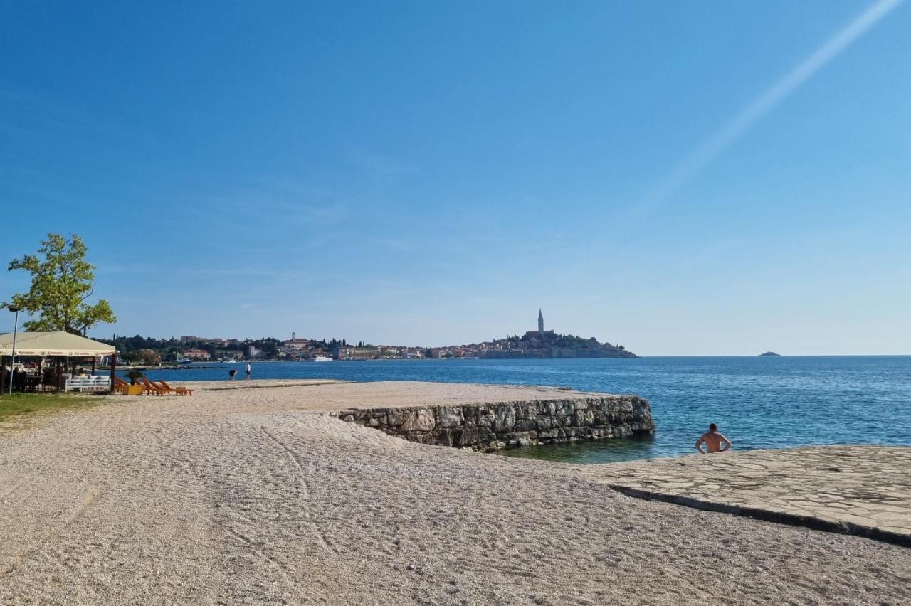 Porton Mobile Home Rovinj Exterior photo